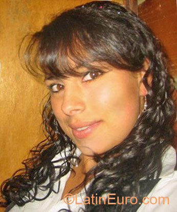 Date this attractive Colombia girl Cindy Sthefanya from Chiquinquira CO11186