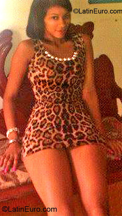 Date this sensual Dominican Republic girl Andry from Moca Espailla DO12045
