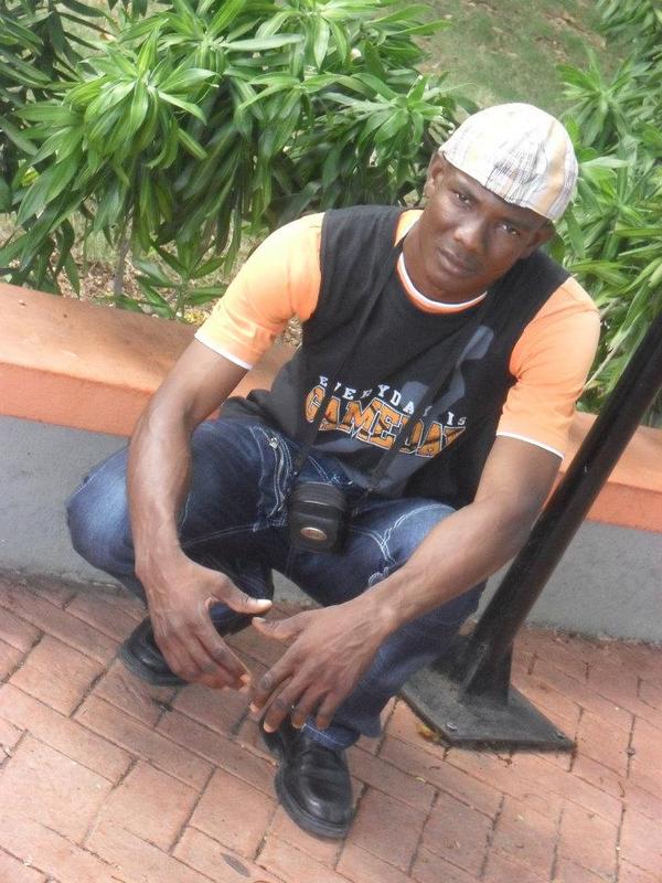 Date this hot Haiti man Oscarsweet from Santiago HT31