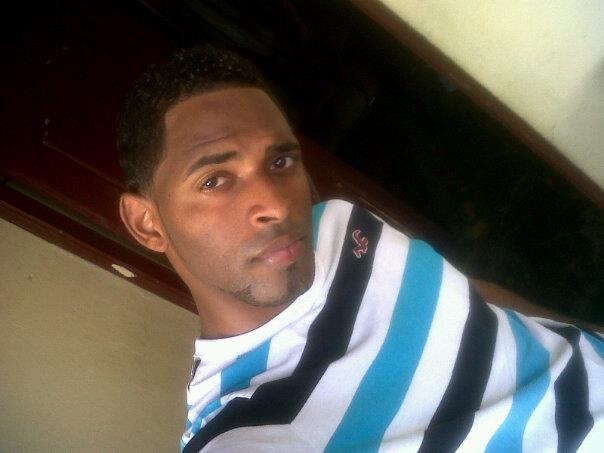 Date this tall Dominican Republic man Edwin from Santo Domingo DO12193