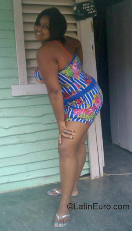 Date this georgeous Dominican Republic girl Michel from Valverde Mao DO21116
