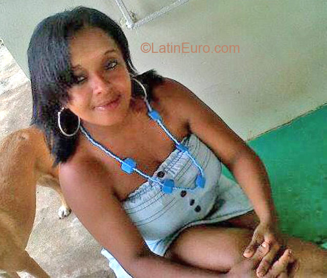 Date this passionate Colombia girl Xiomara from Cali CO11268