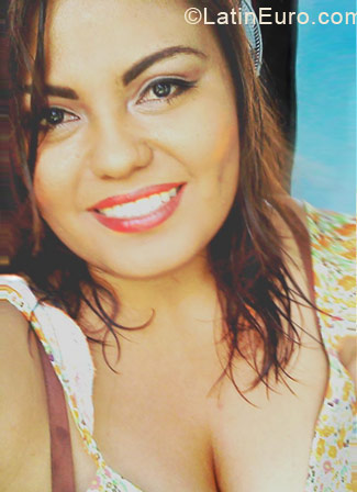 Date this cute Mexico girl CYNDI19 from Valles MX746