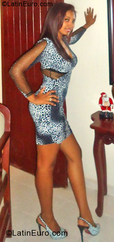 Date this stunning Dominican Republic girl Angeli from Puerto Plata DO13687