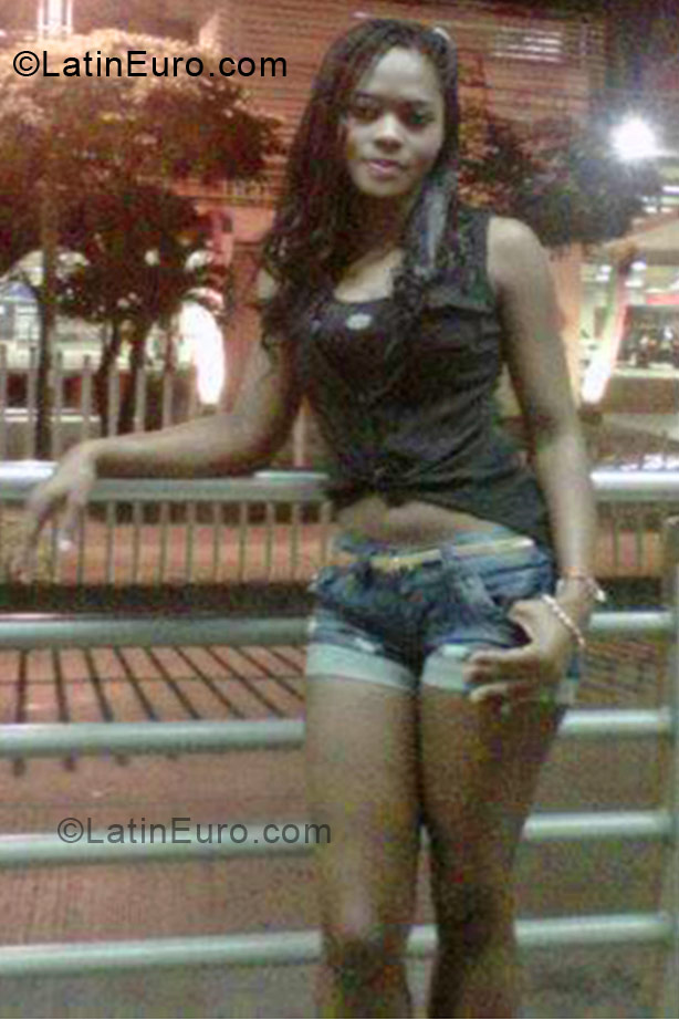 Date this stunning Colombia girl Jeimy rivas from Cali CO11297