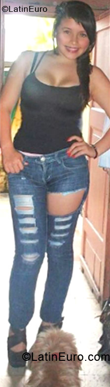 Date this delightful Colombia girl Laura from Manizales CO11307