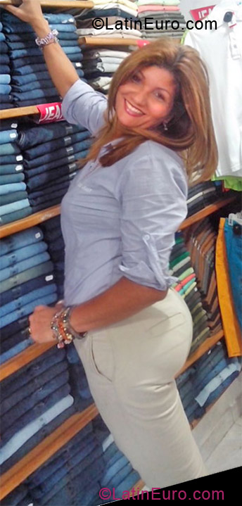 Date this stunning Colombia girl Danella from Barranquilla CO11351