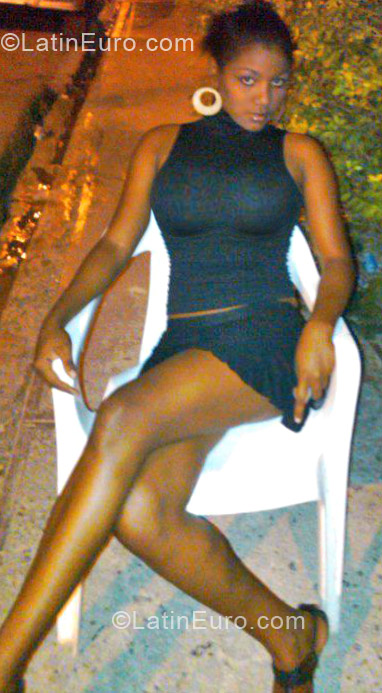 Date this funny Dominican Republic girl Yafreisy from La Romana DO12508
