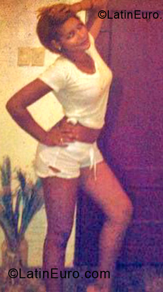 Date this gorgeous Dominican Republic girl YeifrIn from Higuey DO12535