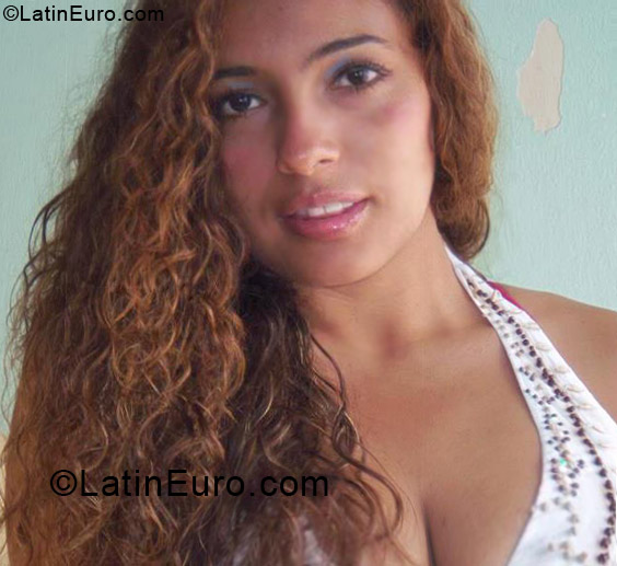 Date this passionate Peru girl Grace from Lima PE784