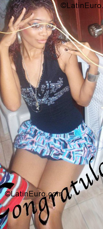 Date this young Dominican Republic girl La from Santo Domingo DO12714