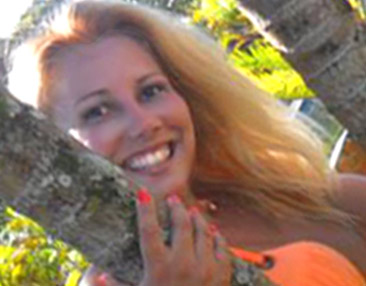 Date this foxy Brazil girl Thayse from Juiz De Fora BR7214