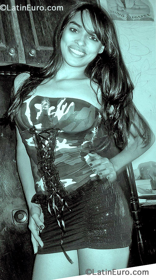 Date this hot Brazil girl Nina from Belo Horizonte BR7224
