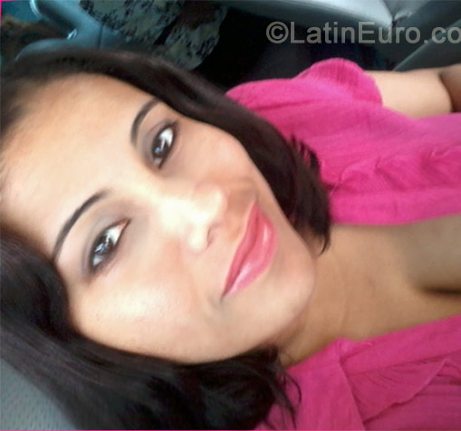 Date this good-looking Dominican Republic girl Belkys from Mao DO13161