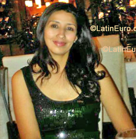 Date this lovely Colombia girl Martha from Bogota CO11643