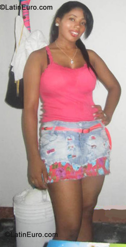 Date this passionate Colombia girl Nesli from Medellin CO11645