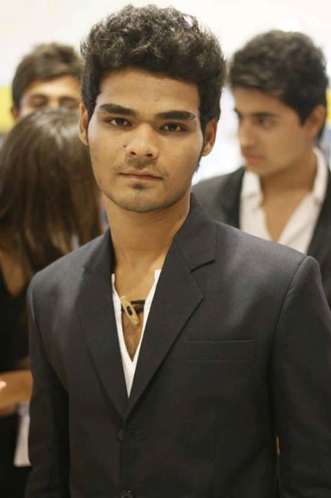 Date this hard body India man Jiegar from Vadodara IN230