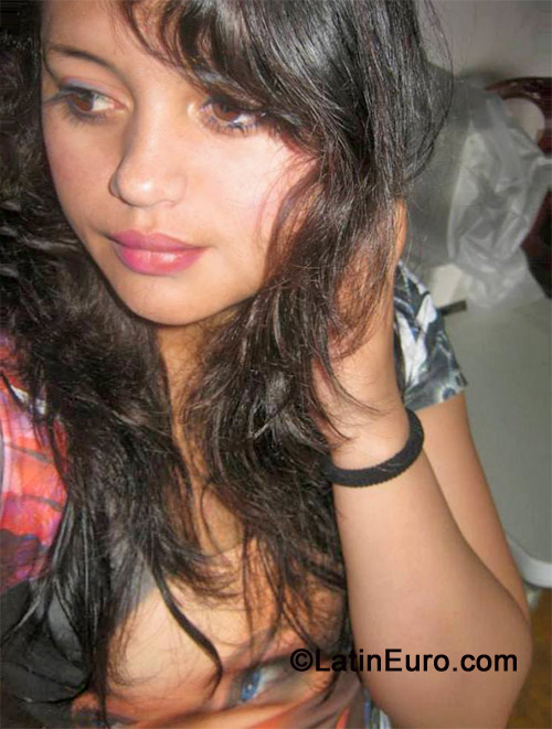 Date this hot Colombia girl Jinnany from Bogota CO11680