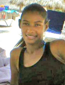 Date this hot Dominican Republic girl Esther from Santo Domingo DO13489