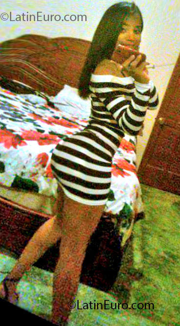 Date this exotic Dominican Republic girl Carol from Higuey DO13665