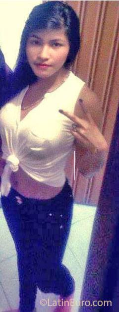 Date this passionate Colombia girl JOHANA from Armenia CO11806