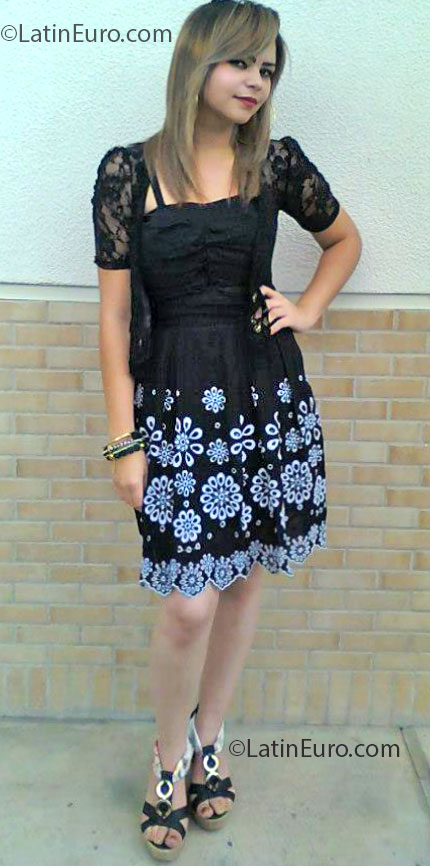 Date this passionate Brazil girl Leticia from Recife BR7334