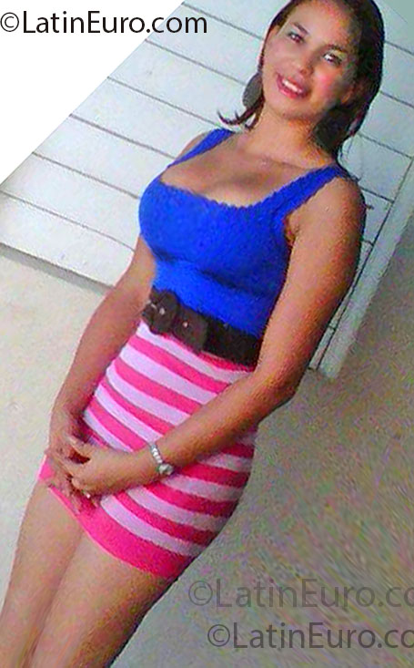 Date this fun Dominican Republic girl Mervilis from Santiago DO14001
