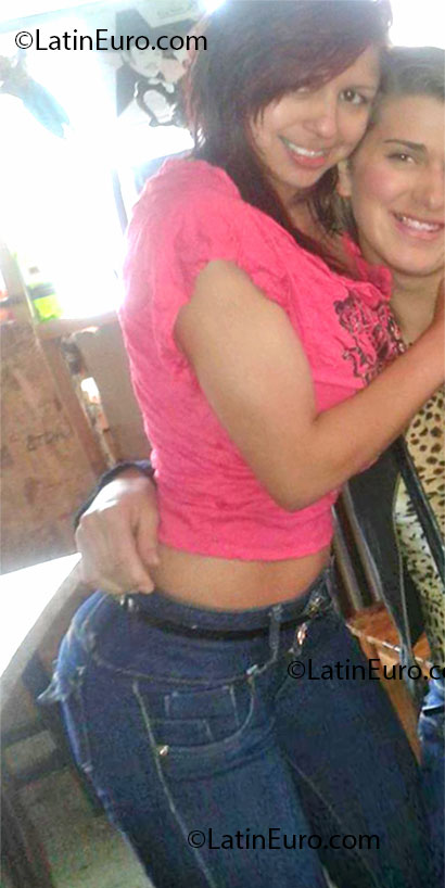 Date this stunning Colombia girl Andrea from Bogota CO11925