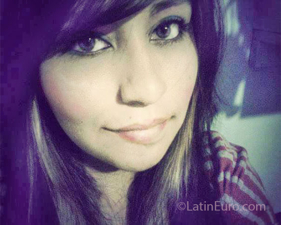 Date this young Mexico girl Sylvia from Hermosillo MX831