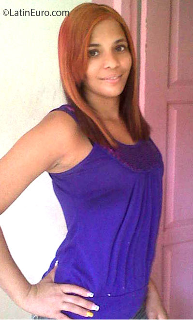 Date this delightful Dominican Republic girl Dionis from Santo Domingo DO14345