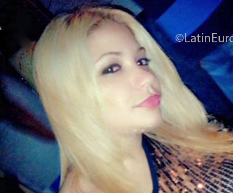 Date this foxy Dominican Republic girl Jasmin from Santiago Rd DO14357