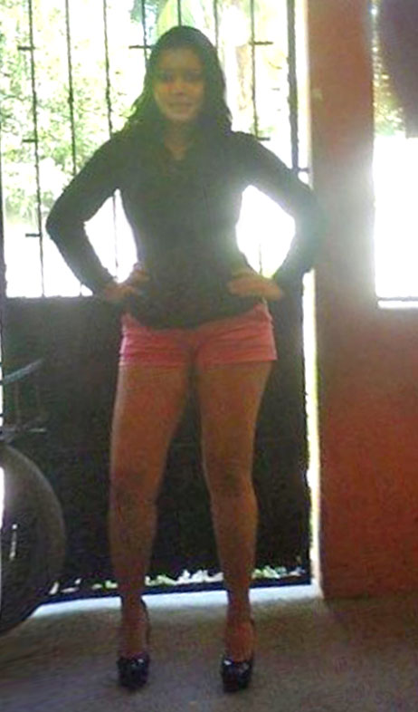 Date this good-looking Honduras girl Esmeralda Villa from San Pedro Sula HN801
