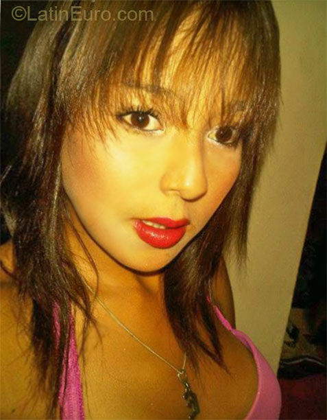 Date this sultry Colombia girl Estefania from Medellin CO12951