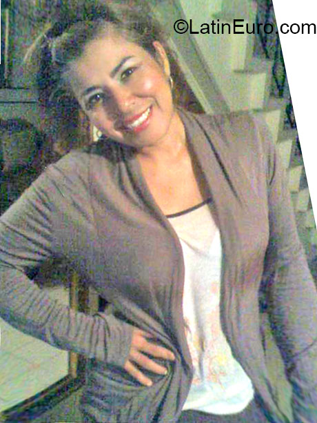 Date this hot Colombia girl Sandra from Valle Del Cauca CO12342