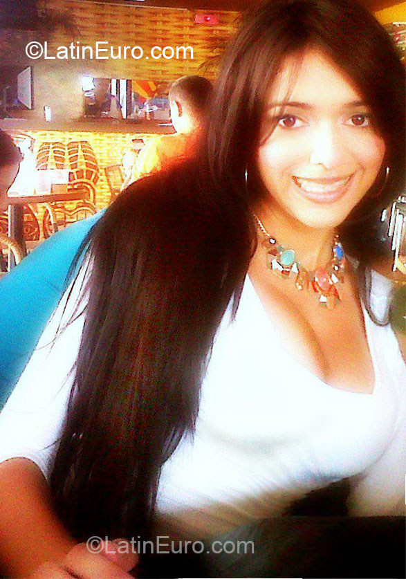 Date this charming Colombia girl Cindy from Barranquilla CO12369