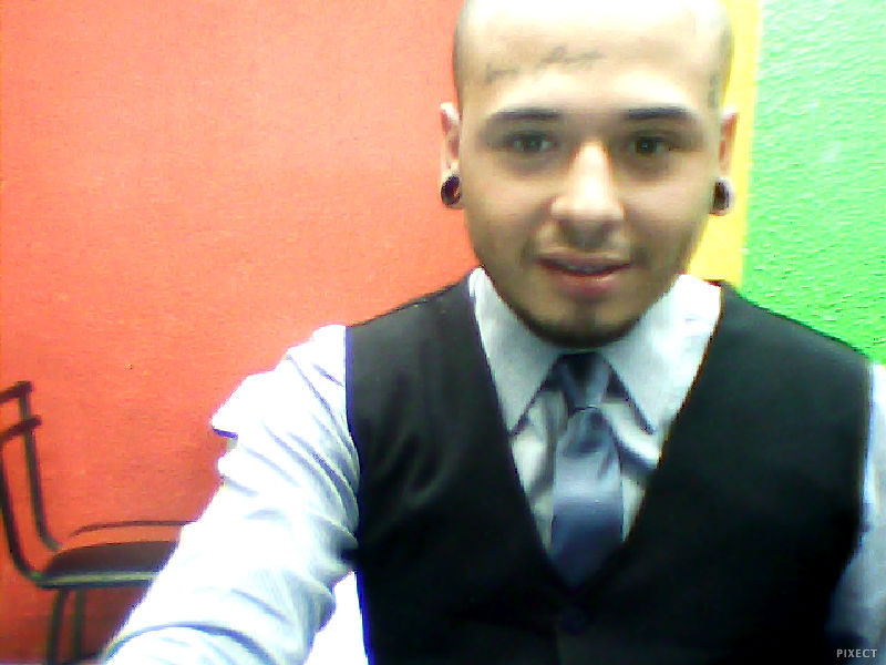 Date this tall Colombia man Javier from Bogota CO12381