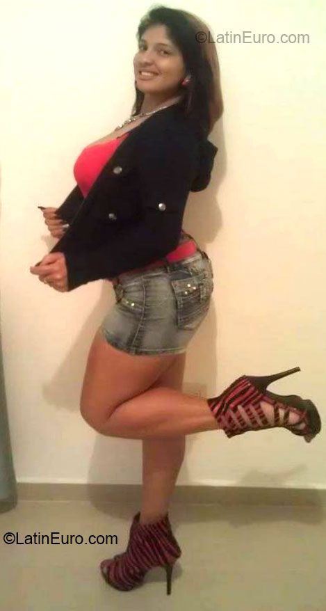 Date this passionate Dominican Republic girl Jade from Santiago DO14858