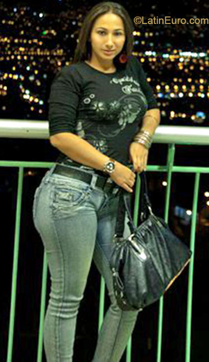Date this passionate Colombia girl Elizabeth from Medellin CO12437