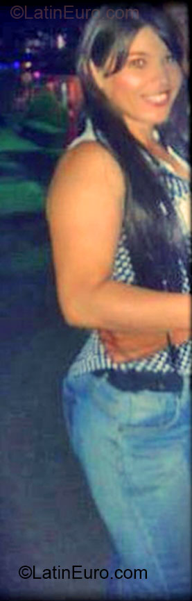 Date this hot Colombia girl Fanory from Bogota CO12483