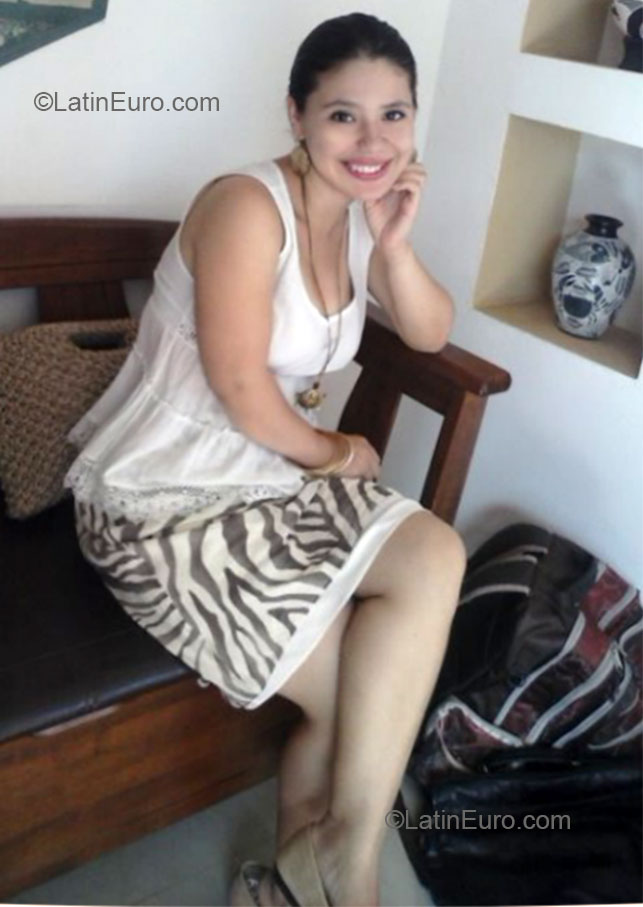 Date this tall Nicaragua girl Olga from Managua NI131
