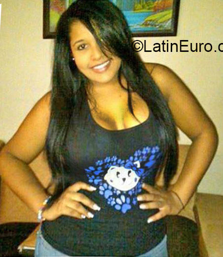 Date this sensual Colombia girl Yiliana from Cali CO12567