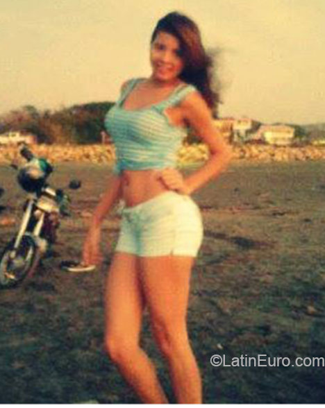 Date this beautiful Colombia girl Jezi from Barranquilla CO12618