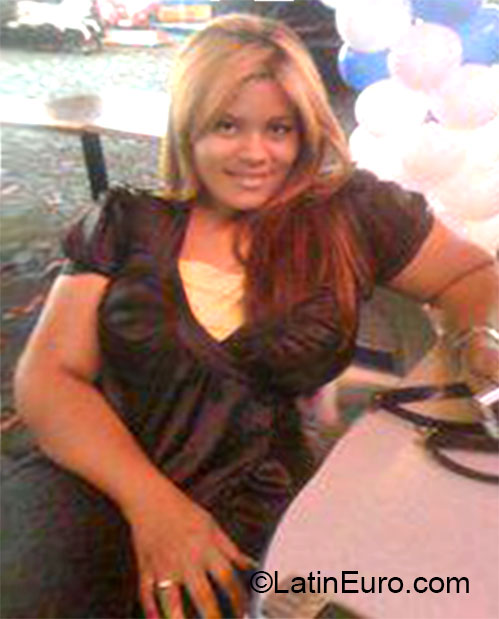 Date this stunning United States girl Bienven LIz from Miami US14121