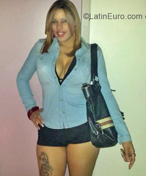 Date this delightful United States girl Loendy from Bronx US14156