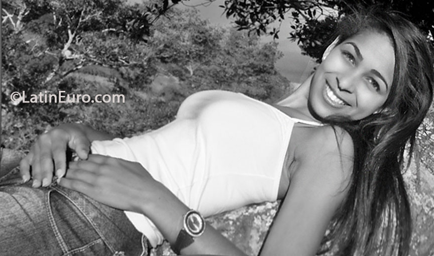 Date this hot Brazil girl Lhigiany from Sao Paulo BR7788