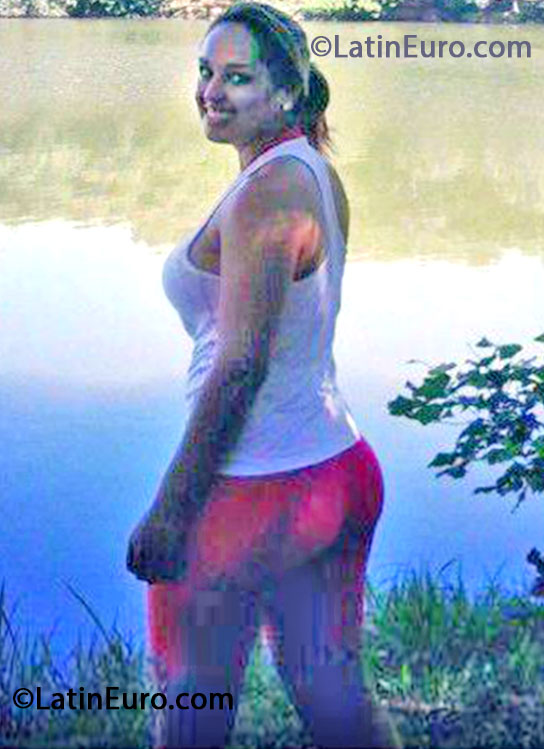 Date this voluptuous Brazil girl Vandirlucia from Campinas BR7810