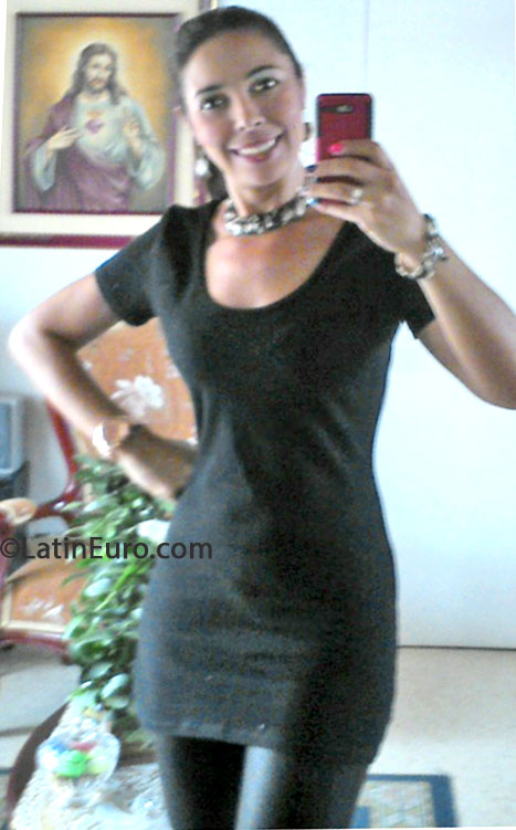 Date this exotic Colombia girl Liliana from Medelln CO13230