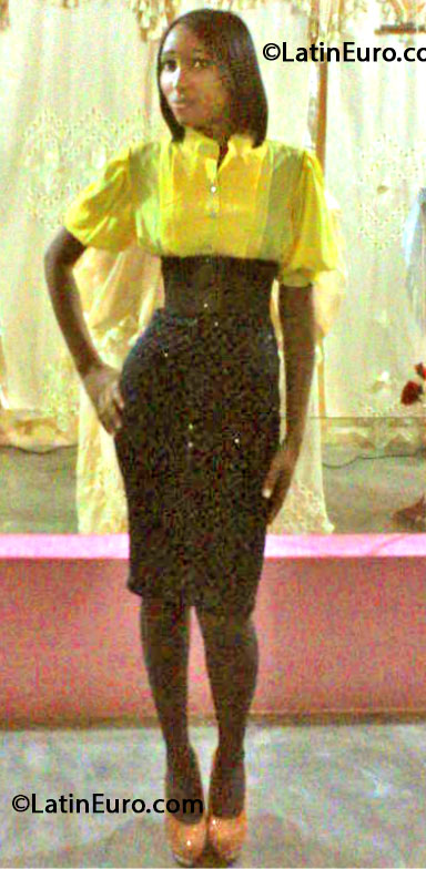 Date this gorgeous Dominican Republic girl Ingrid from Santo Domingo DO16324