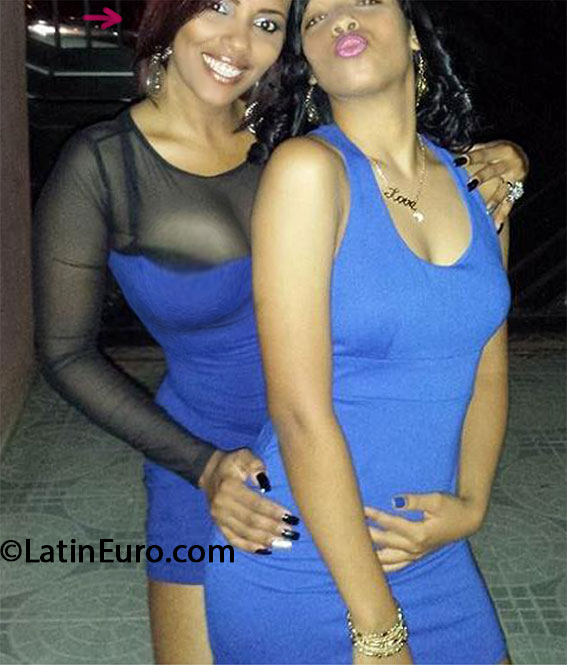 Date this stunning Dominican Republic girl Andry from Santo Domingo DO16400