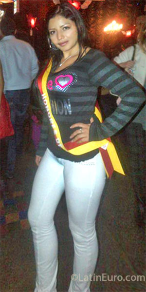 Date this passionate Colombia girl Juliana from Bogota CO13365